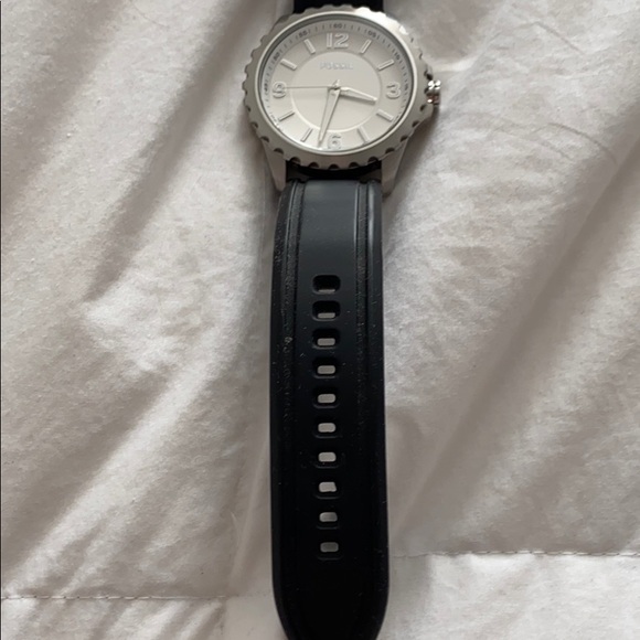 Fossil Silver and Silicone strap Watch - Picture 3 of 4
